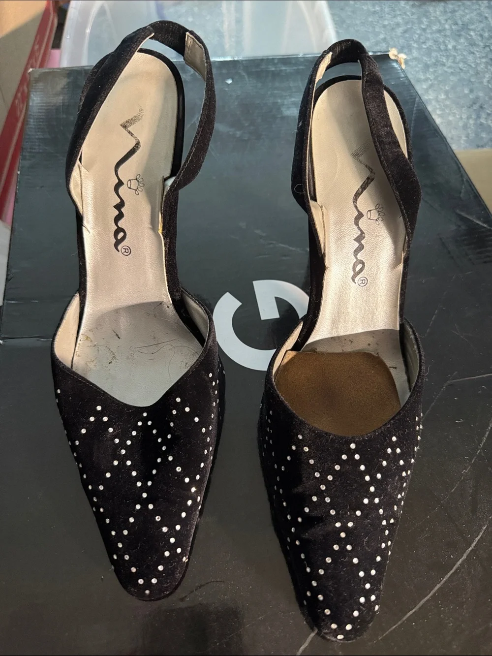 Nina Black Studded Velvet Slingback Pumps size 9